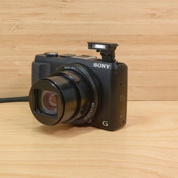 Sony DSC-HX60V 20.4 MP Digital Camera, Full HD Video, with 30x Optical Zoom - Picture 3 of 8